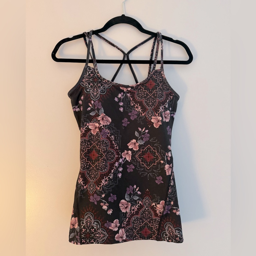 GAIAM Tank Top size small